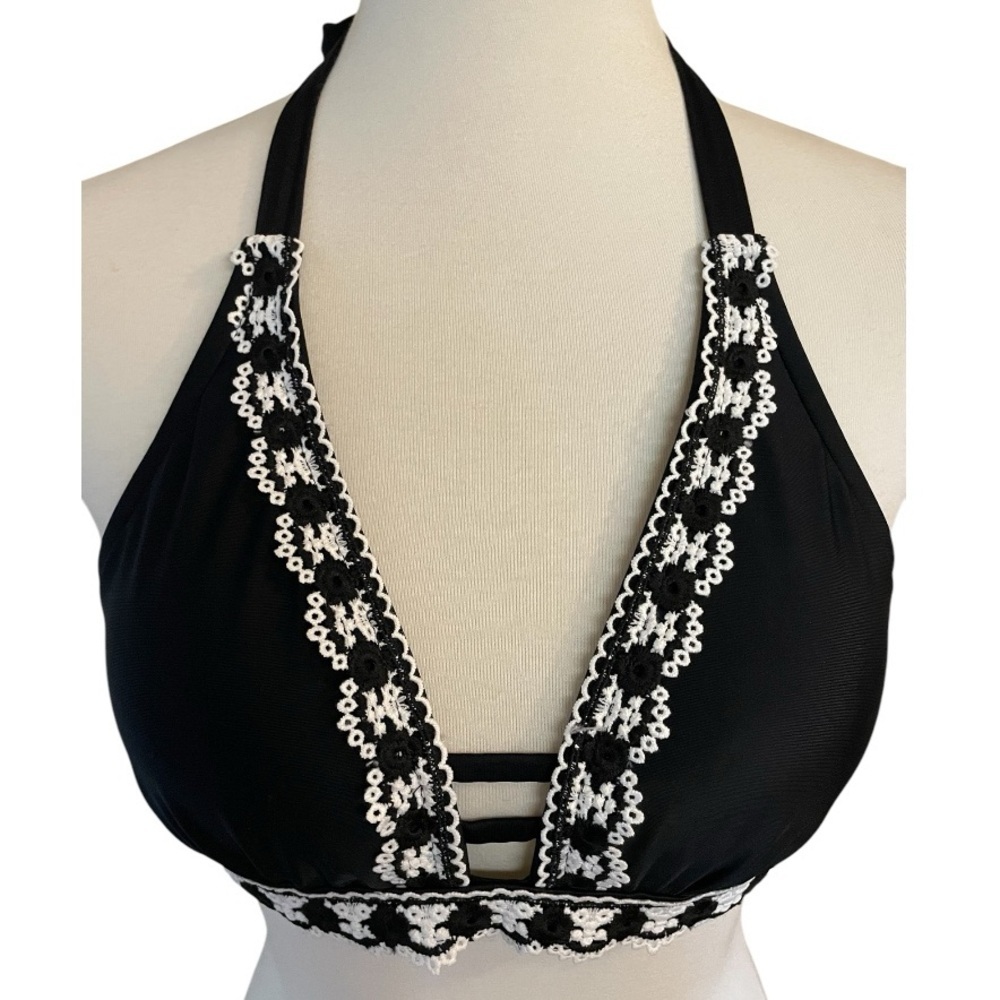 Kona Sol Crochet Accent Bikini Top